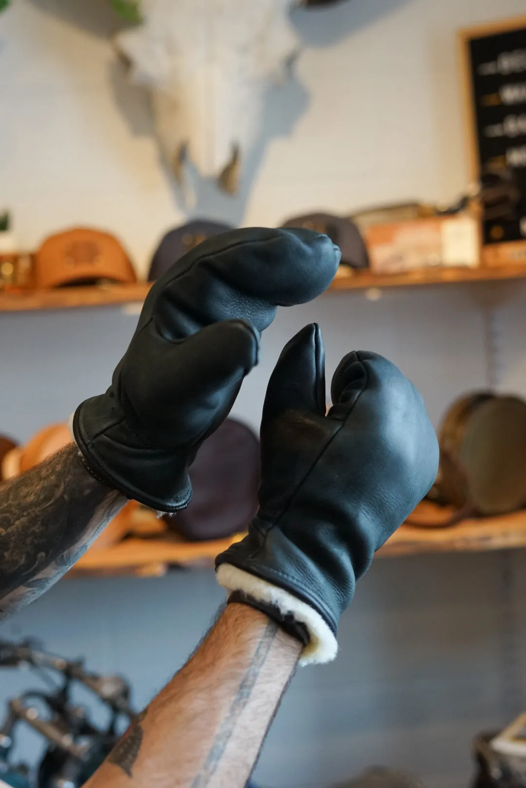 Deer hide Mittens