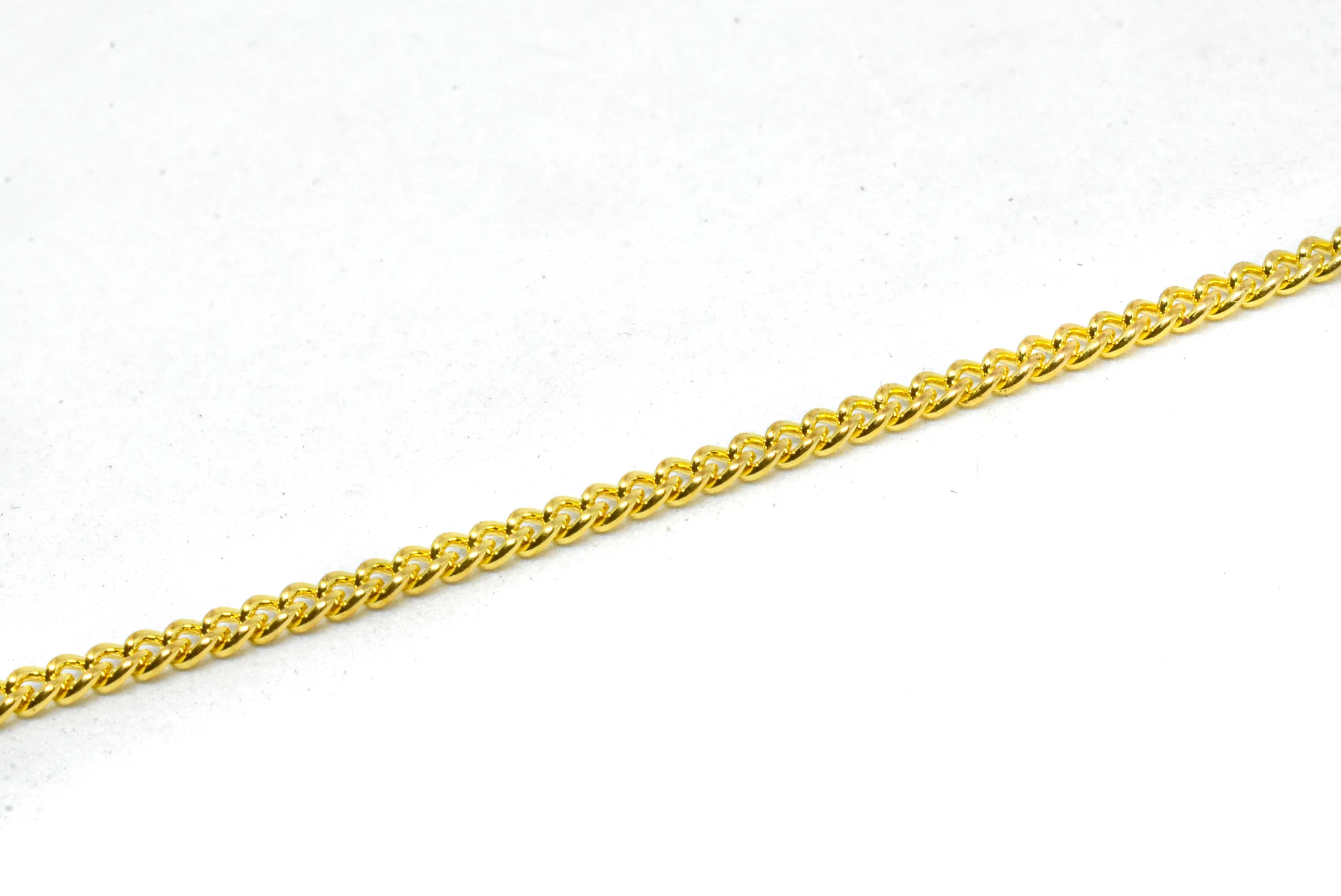 Gold Aluminum Chain 0.1" (2.5 mm) - 1 Yard