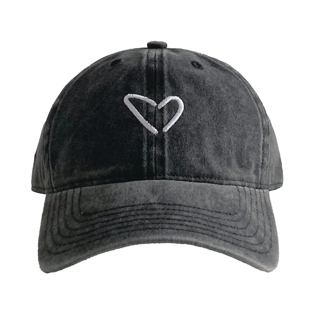 Love embroidered washed baseball cap for women,casual and versatile, summer, spring and autumn face-showing small peaked cap, travel hat